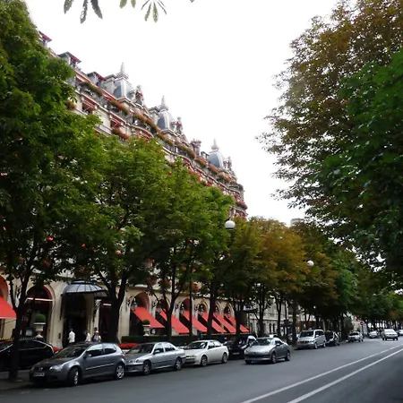 Charming Flat Near The Champs Elysees
