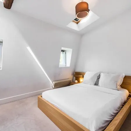 Charming Flat Near The Champs Elysees
